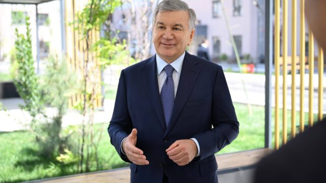 Шавкат Мирзиёев оценил результаты первой фазы строительства массива «Янги Узбекистон» в Коканде