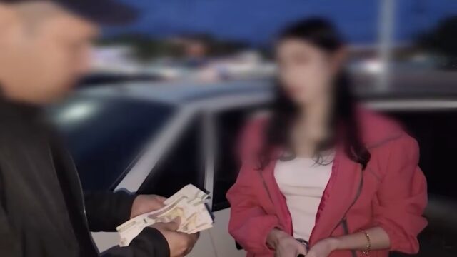 В Бухаре две женщины шантажировали мужчину разоблачением его переписки