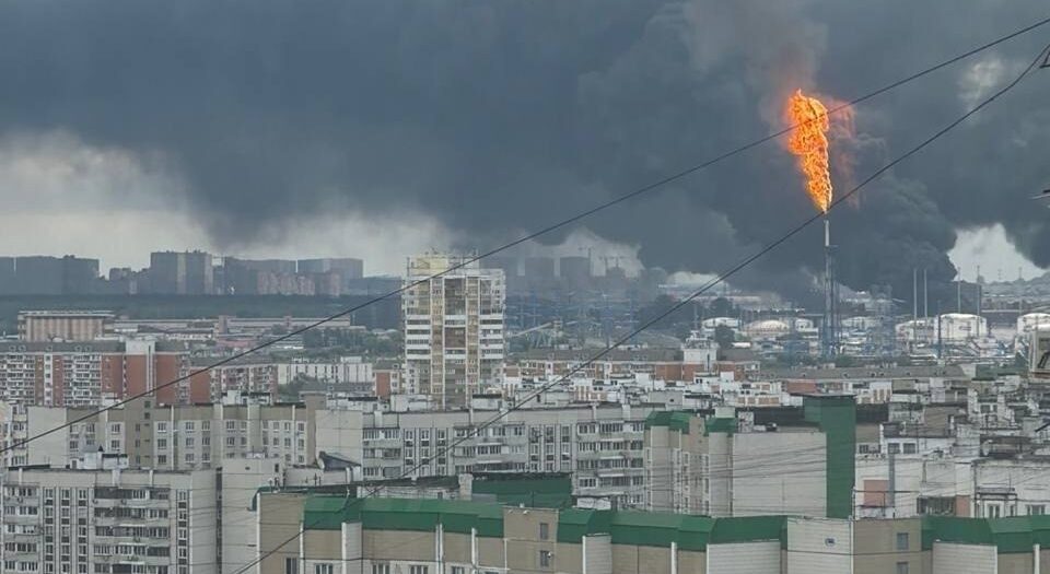 Массированная атака БПЛА парализовала авиасообщение в Москве
