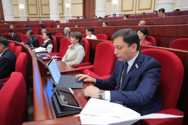 В Узбекистане приняли законопроект об обновлении латинского алфавита