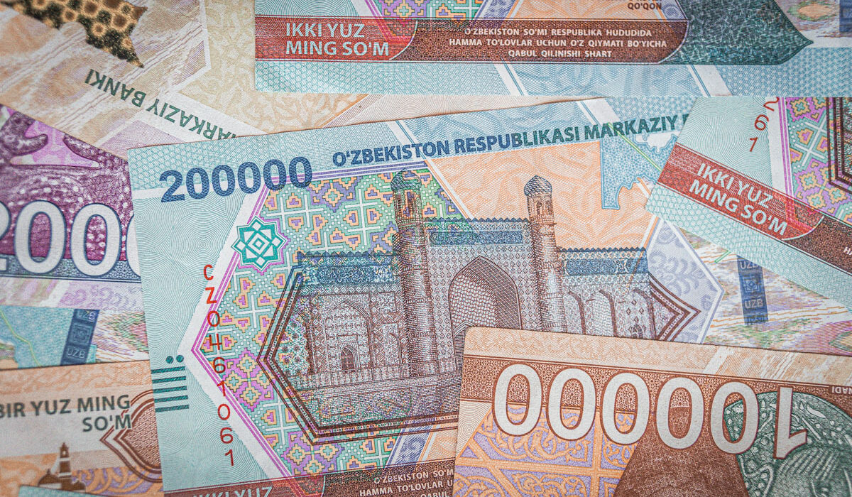 Лимит вывоза наличной валюты из Узбекистана без декларации увеличат до $10 тысяч