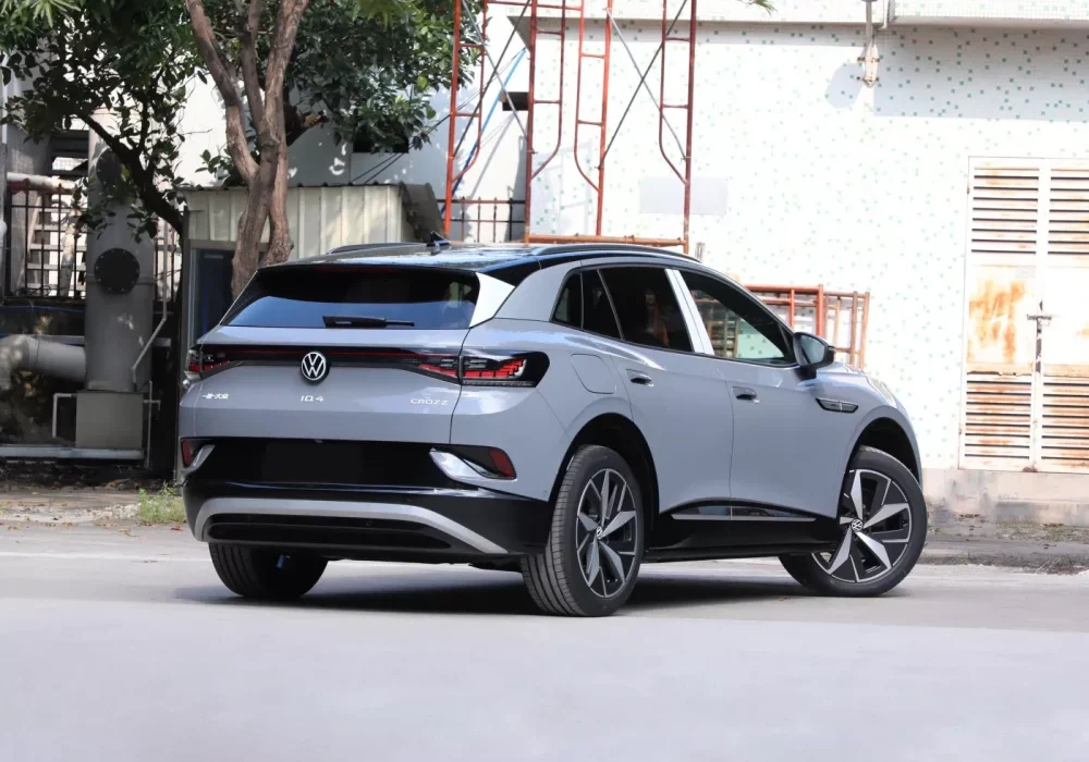 Volkswagen ID.4 с высоковольтной батареей под полом автомобиля