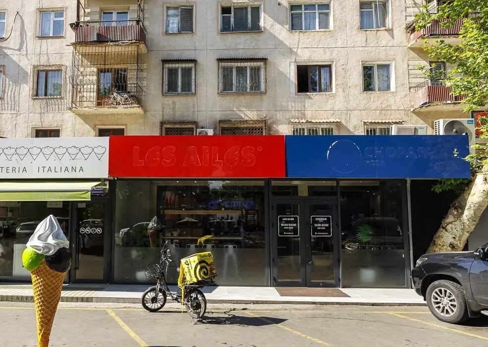 O‘zbekistonda peshlavhalar uchun ruxsatnoma talabi bekor qilindi